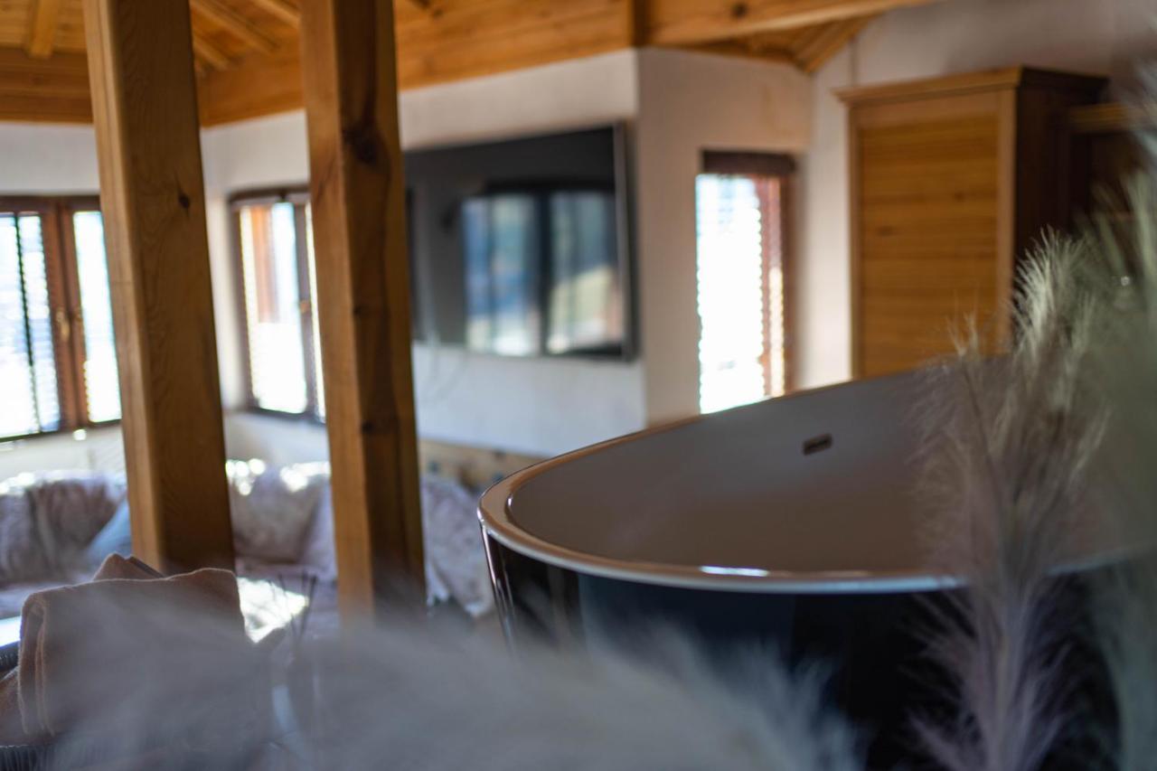 Rodope Nook Guest House Tsjepelare Eksteriør bilde
